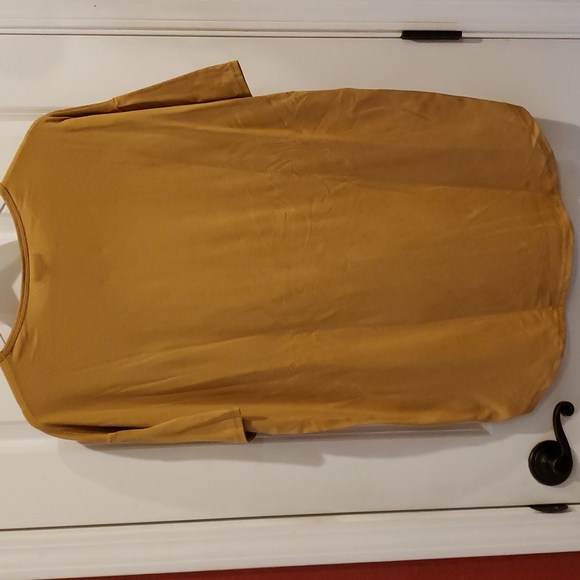 LuLaRoe women's solid yellow scoop neck tunic Irma style top sz XS - Picture 2 of 4